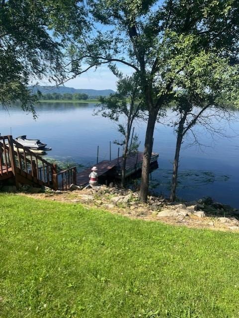 32 7th St, Buffalo City, WI 54622 - dock area with a water view