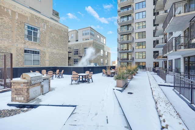 740 Portland Ave Unit 907, Minneapolis, MN 55415 - view of property's community with exterior kitchen