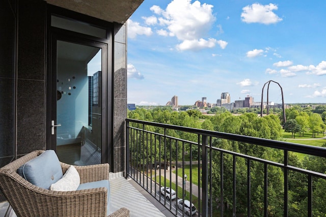 215 10th Ave S Unit 606, Minneapolis, MN 55415 - balcony with a view of city