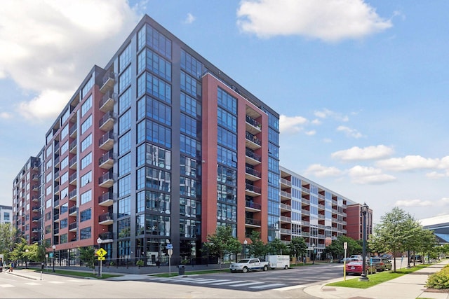 215 10th Ave S Unit 606, Minneapolis, MN 55415 - view of apartment building / complex