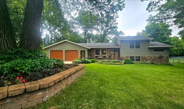 1912 Oak Knoll Dr NE, Alexandria, MN 56308 - photo 1
