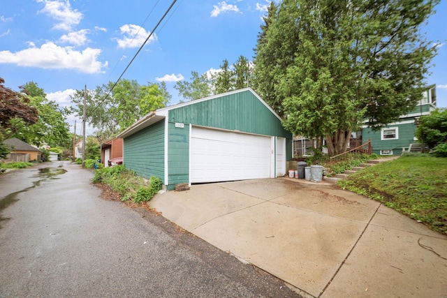 1027 Van Slyke Ave, Saint Paul, MN 55103 - view of detached garage