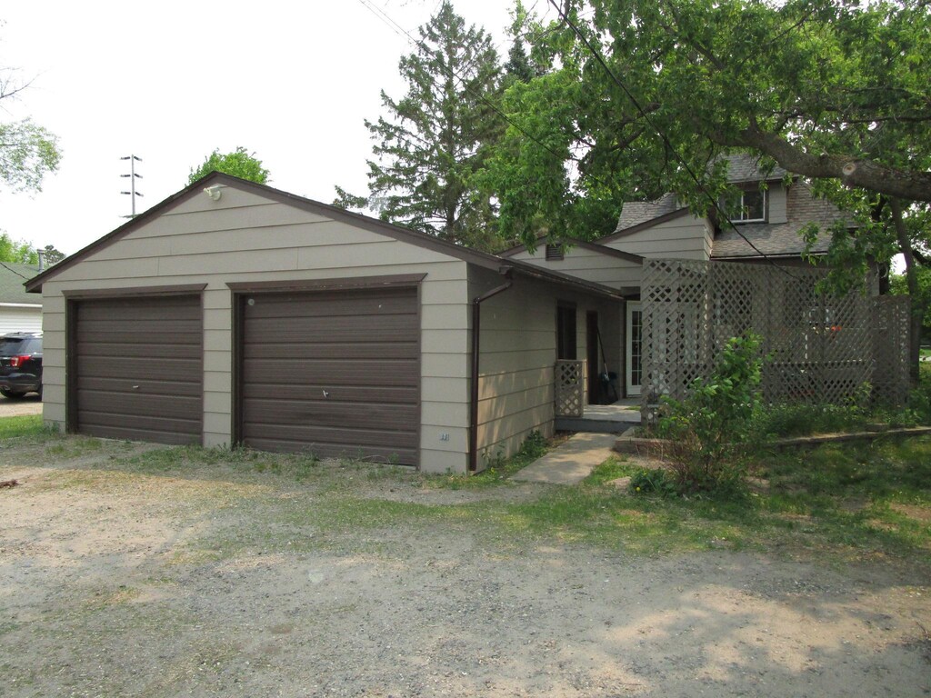 1909 Irvine Ave NW, Bemidji, MN 56601 - photo 4