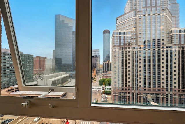 433 7th St Unit 1623, Minneapolis, MN 55415 - skyline view
