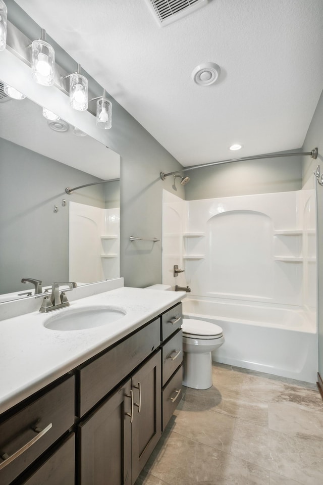 26884 709th St, Lake City, MN 55041 - bathroom featuring vanity and shower / tub combination