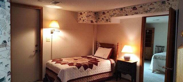 12183 Crooked Lake Ln SW, Moe Twp, MN 56327 - bedroom featuring wallpapered walls