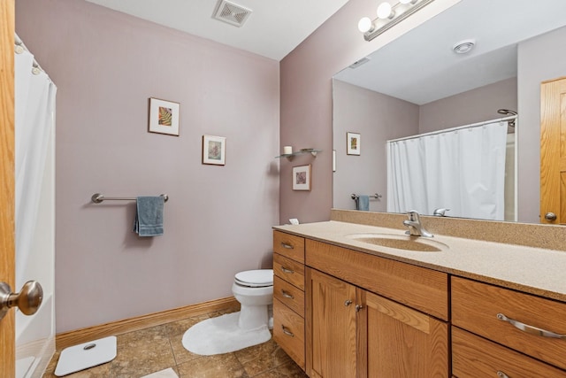 26033 607th St, Mantorville, MN 55955 - full bathroom with vanity and a shower with shower curtain