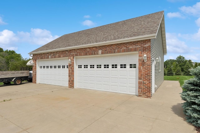 26033 607th St, Mantorville, MN 55955 - garage with concrete driveway