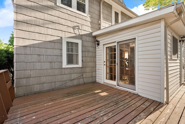 308 4th Ave SW, Austin, MN 55912 - view of wooden deck