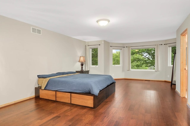 6242 Cavendish Pl, Eden Prairie, MN 55346 - bedroom featuring wood finished floors