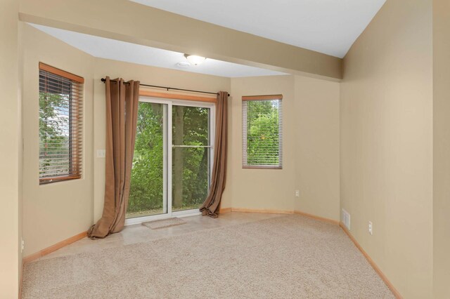 6242 Cavendish Pl, Eden Prairie, MN 55346 - unfurnished room featuring baseboards