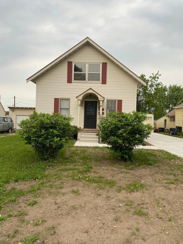 1008 2nd St, Winona, MN 55987 - view of traditional-style home