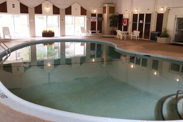 10311 Cedar Lake Rd Unit 202, Minnetonka, MN 55305 - view of indoor pool