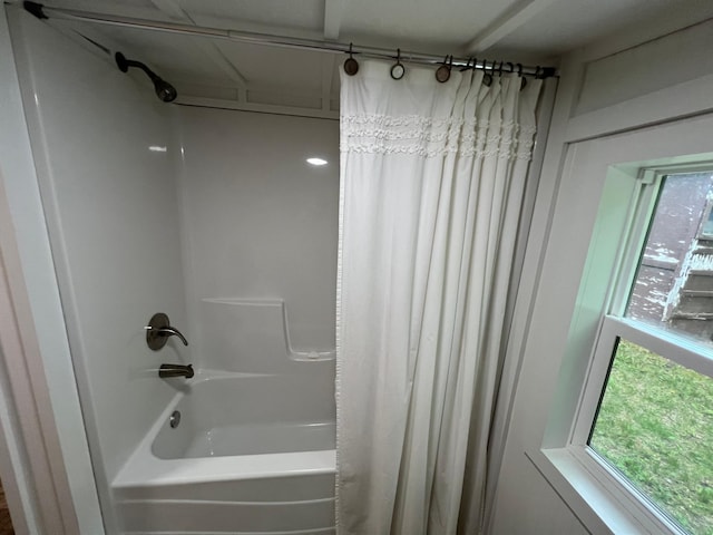 32074 315th Pl, Glen Twp, MN 56431 - bathroom featuring shower / bath combination with curtain
