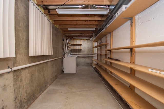 1618 10th St N, Fargo, ND 58102 - unfinished basement with washer / dryer