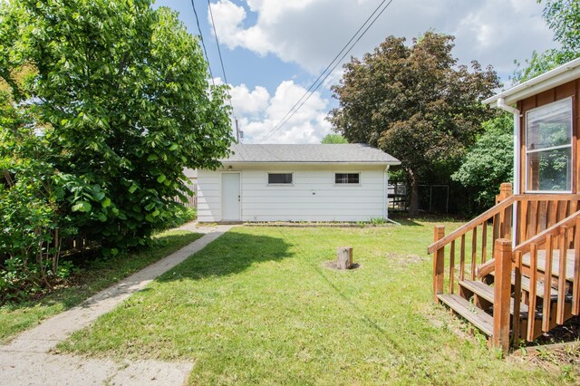 1618 10th St N, Fargo, ND 58102 - view of yard featuring an outdoor structure