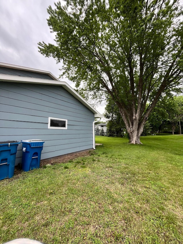715 Circle Dr, Champlin, MN 55316 - view of green lawn