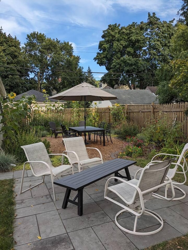 3109 James Ave S, Minneapolis, MN 55408 - view of patio / terrace featuring outdoor dining space