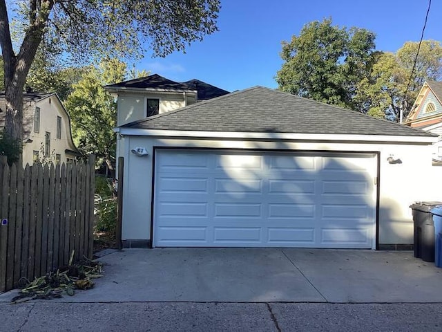 3109 James Ave S, Minneapolis, MN 55408 - garage featuring concrete driveway