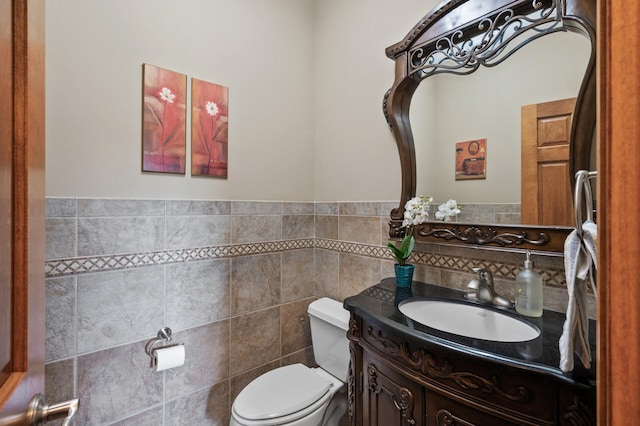 8867 Aviary Path, Inver Grove Heights, MN 55077 - bathroom featuring vanity and toilet
