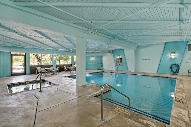 9700 Portland Ave S Unit 334, Bloomington, MN 55420 - view of indoor pool