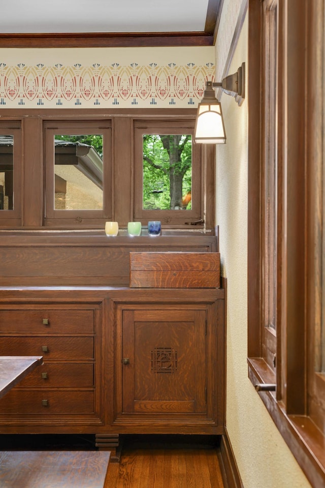 2022 Summit Ave, Saint Paul, MN 55105 - detailed view of a textured wall and wood finished floors