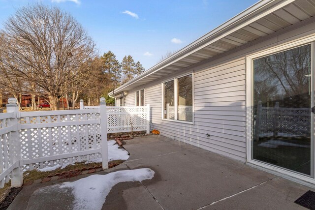4805 Barbara Ln, Inver Grove Heights, MN 55077 - view of patio