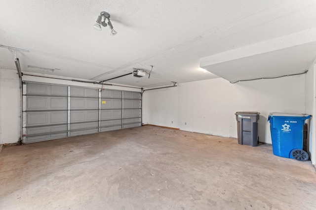 18504 Peach Tree Ct, Minnetonka, MN 55345 - garage with a garage door opener