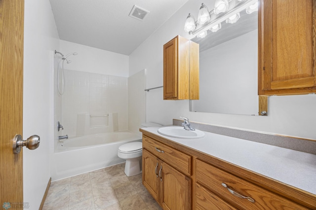 1878 10th St W, West Fargo, ND 58078 - full bath with vanity, toilet, and washtub / shower combination