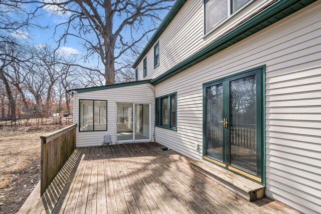 401 21st St SW, Austin, MN 55912 - view of wooden deck