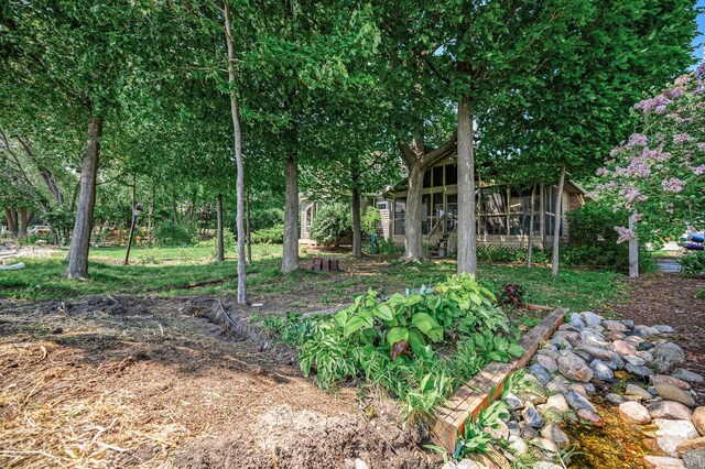 475 Lakeview Ave, Tonka Bay, MN 55331 - view of yard featuring a sunroom