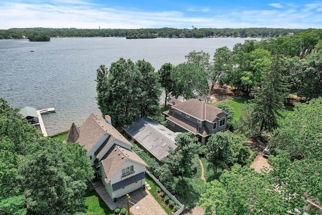 475 Lakeview Ave, Tonka Bay, MN 55331 - drone / aerial view of a large body of water
