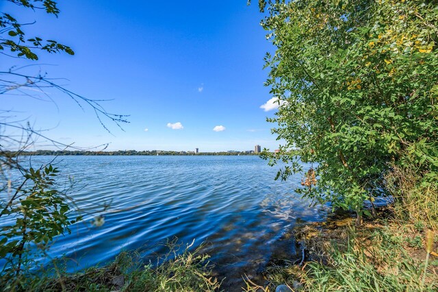 2568 Upton Ave S, Minneapolis, MN 55405 - photo 79