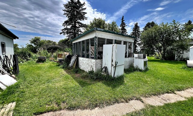49892 285th Ave, Staples, MN 56479 - view of outdoor structure with a sunroom