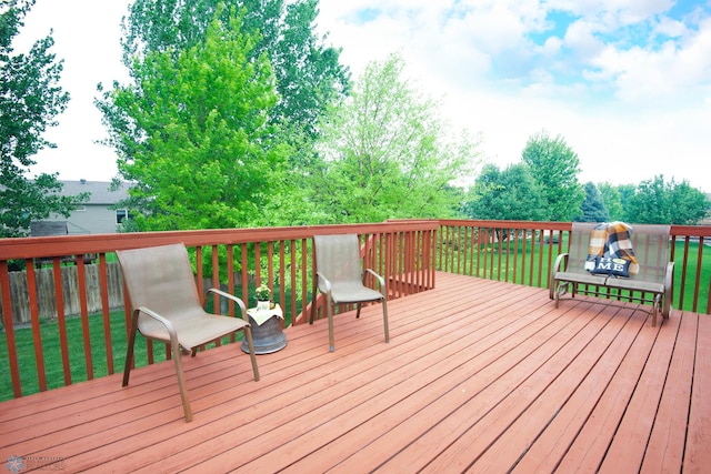 1010 4th Ave NE, Dilworth, MN 56529 - deck with a yard