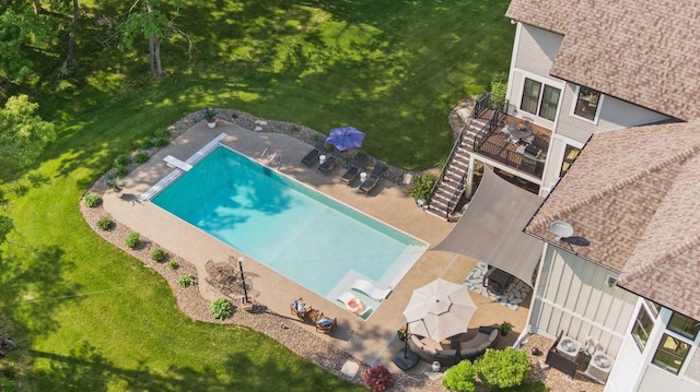 1432 25th St, Saint Joseph Twp, WI 54082 - view of subject property with a pool