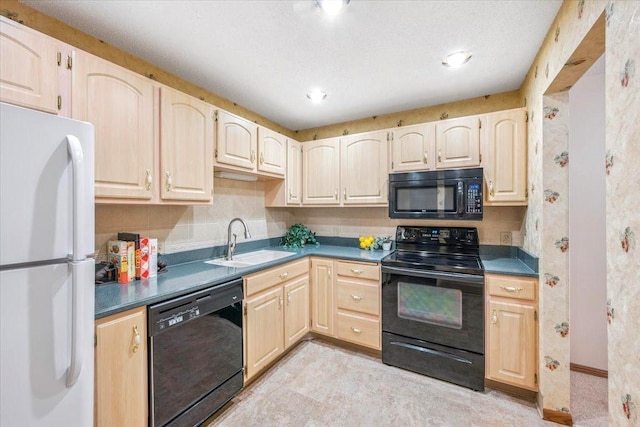 5645 Green Circle Dr Unit 210, Minnetonka, MN 55343 - kitchen featuring black appliances, light brown cabinetry, and dark countertops