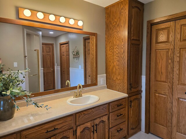 1410 16th St SW, Willmar, MN 56201 - bathroom featuring vanity