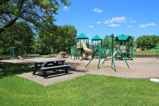 3249 Zane Ave N, Crystal, MN 55422 - communal playground featuring a yard