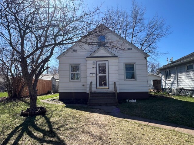 2619 2nd Ave W, Hibbing, MN 55746 - view of front of home featuring entry steps