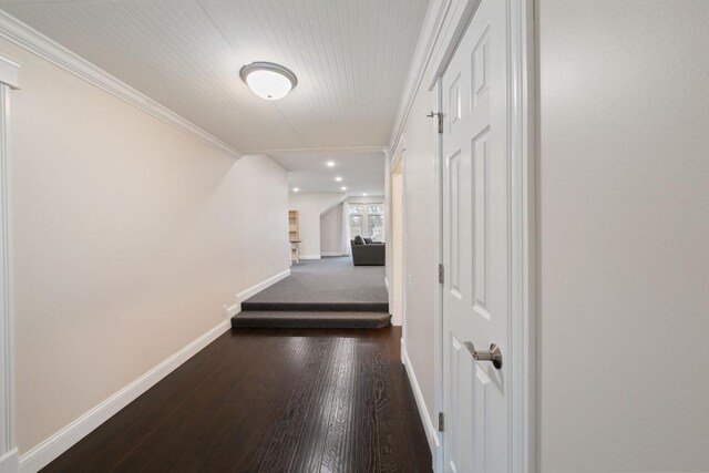 724 1st Ave NW, New Brighton, MN 55112 - corridor featuring ornamental molding, baseboards, dark wood-style flooring, and recessed lighting