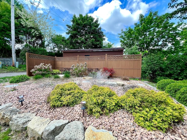 1319 3rd St, Red Wing, MN 55066 - view of yard