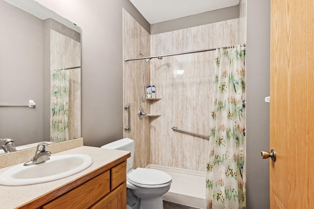 185 21st Ave SW, Cambridge, MN 55008 - bathroom featuring toilet, vanity, and a shower with shower curtain