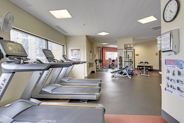 121 Washington Ave S Unit 1816, Minneapolis, MN 55401 - workout area featuring baseboards