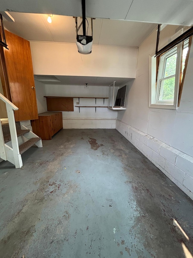 912 Arnold Ave N, Thief River Falls, MN 56701 - garage with a garage door opener