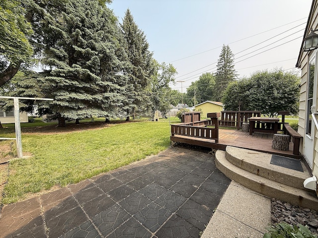 1620 4th St, Montevideo, MN 56265 - view of patio / terrace featuring a deck