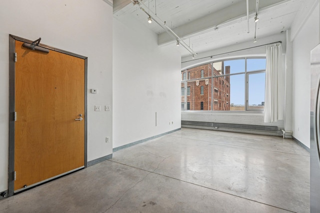 700 Washington Ave N Unit 601, Minneapolis, MN 55401 - garage with baseboards