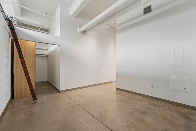 700 Washington Ave N Unit 601, Minneapolis, MN 55401 - unfurnished room featuring concrete flooring and electric panel