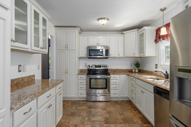 7825 Rimbley Rd, Woodbury, MN 55125 - photo 1