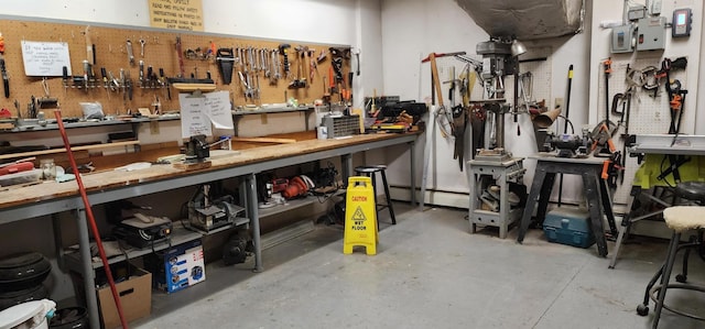 6615 Lake Shore Dr S Unit 717, Richfield, MN 55423 - below grade area featuring a workshop area